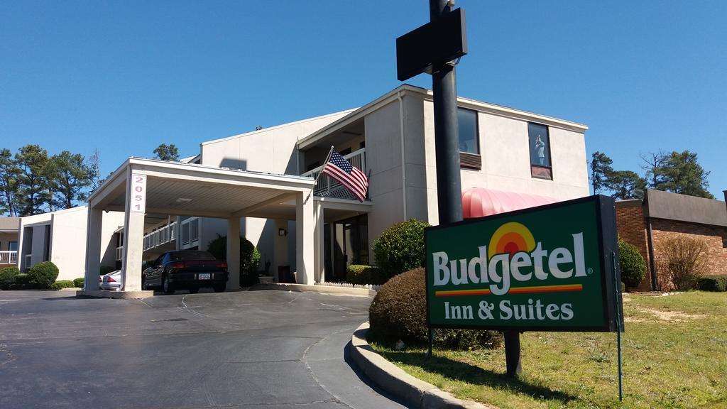 Zainee Inc Budgetel Inn And Suites Augusta Exterior photo